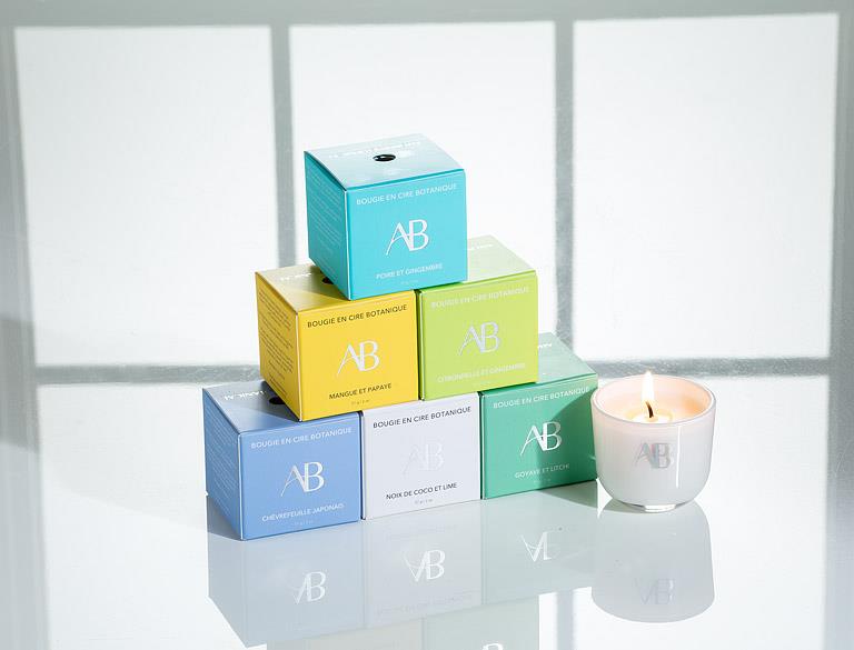 Mini Pear Ginger Scented Candle with Spice & Amber Notes by Aromabotanical