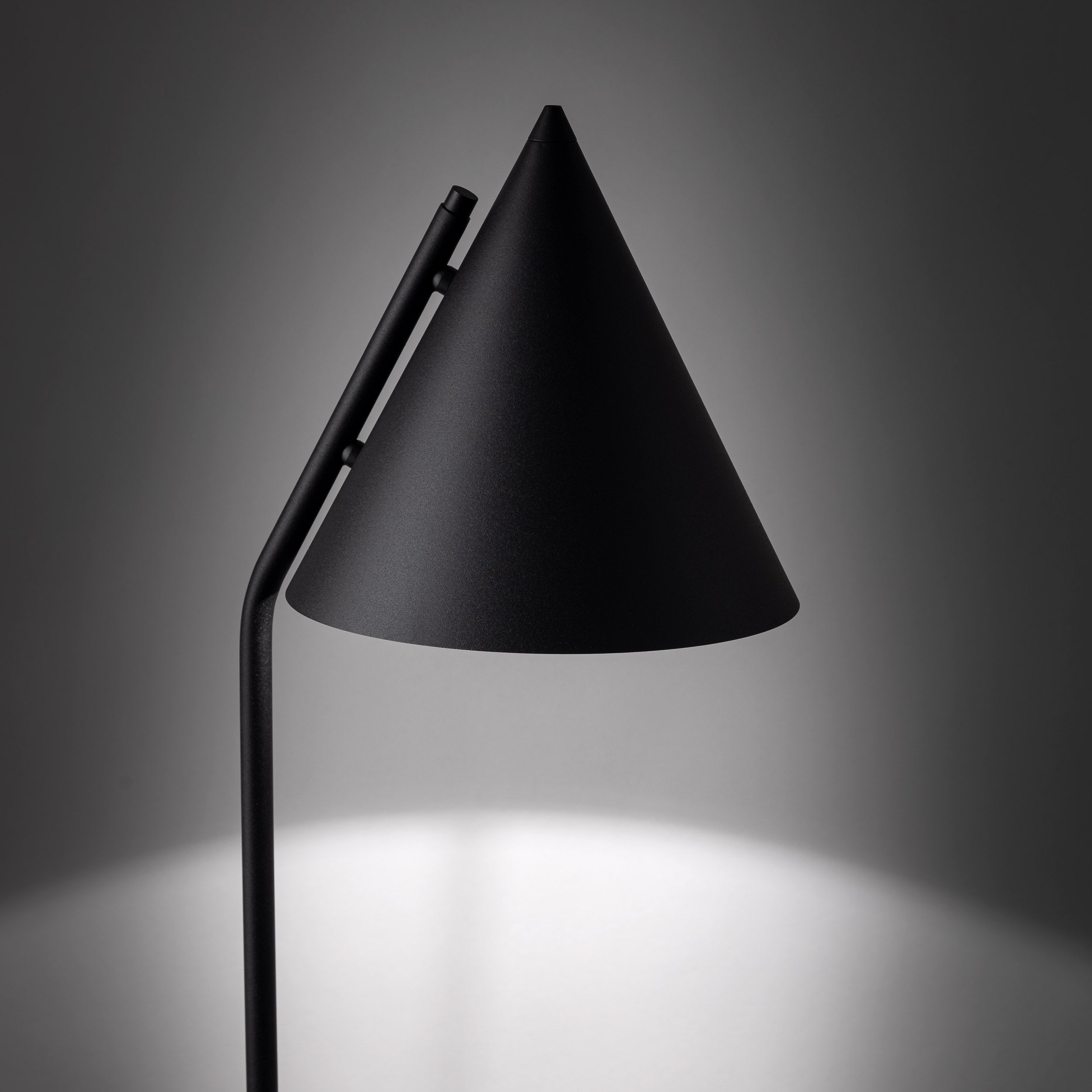 CONO Black Modern Minimalist Floor Lamp (Clearance)