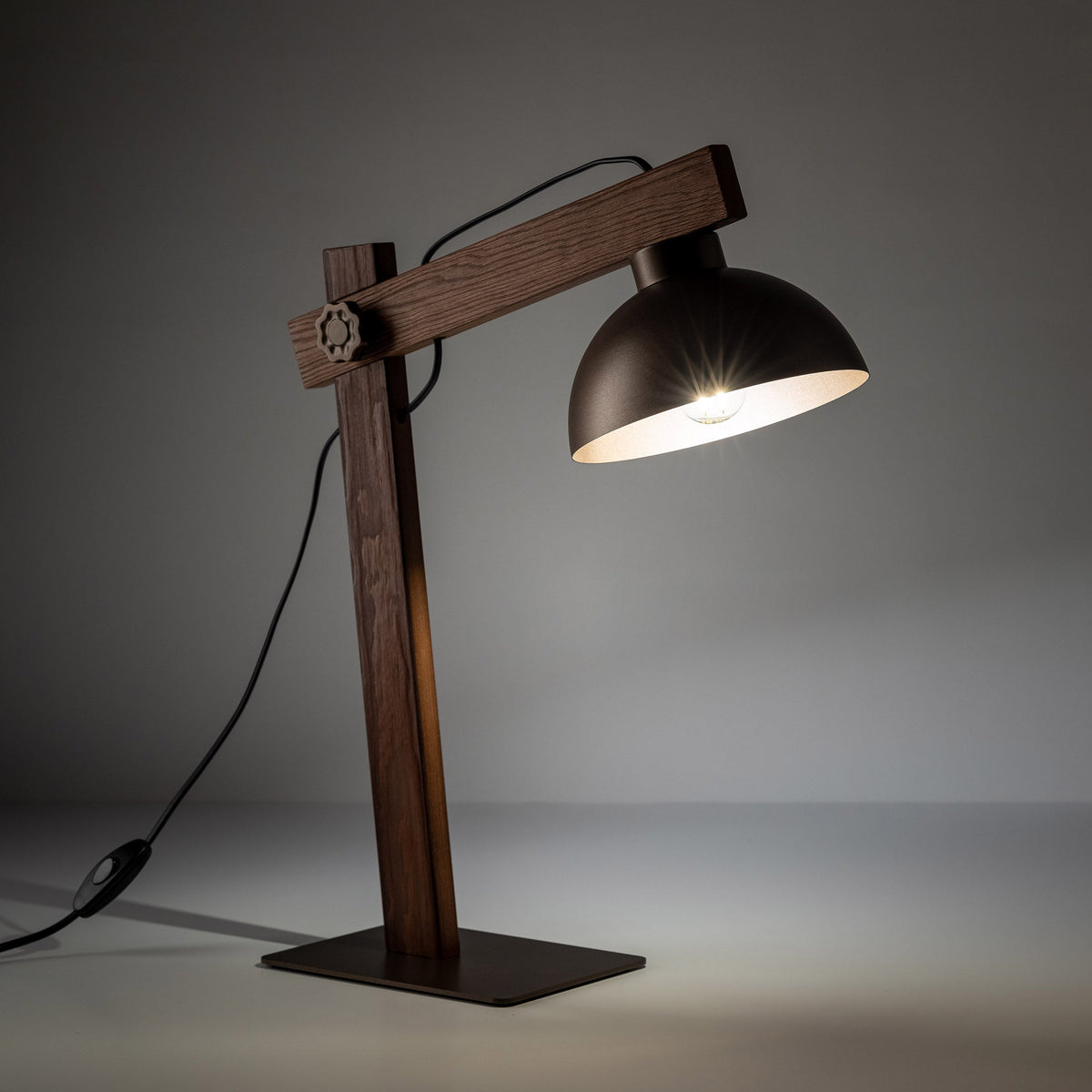 OSLO Brown Scandinavian Table Lamp for Bedroom & Nightstand