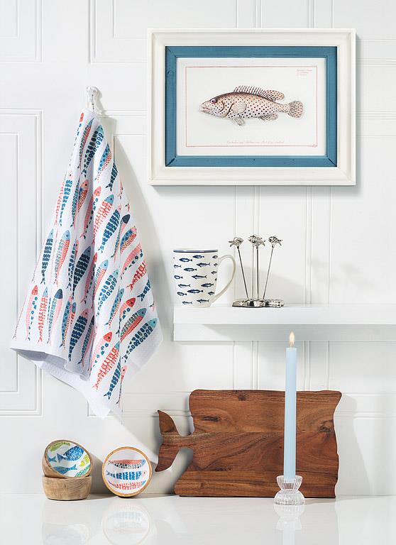 Vintage-Style Dotted Fish Framed Wall Art – Red & Silver Nautical Illustration