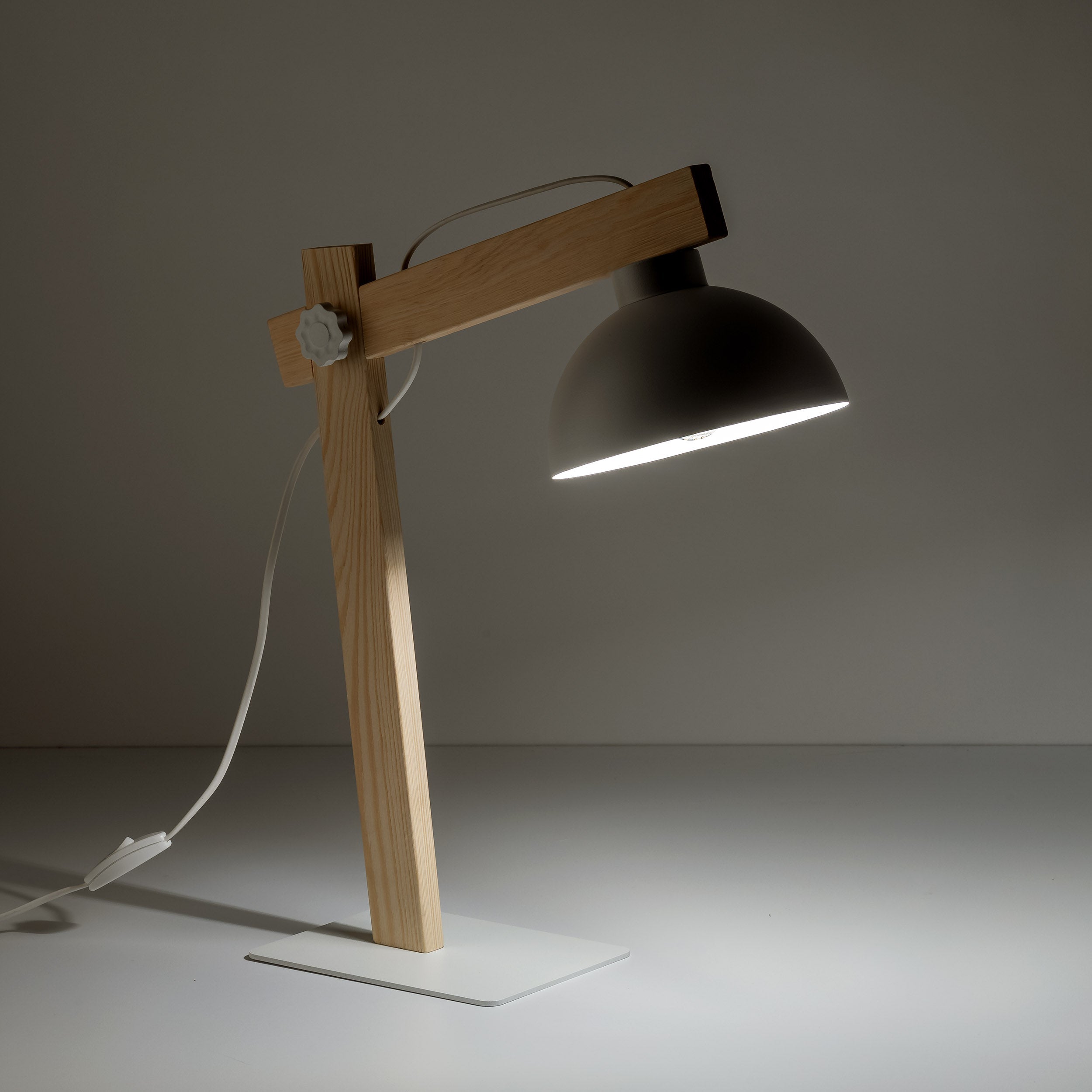 OSLO White Scandinavian Table Lamp for Bedroom & Nightstand